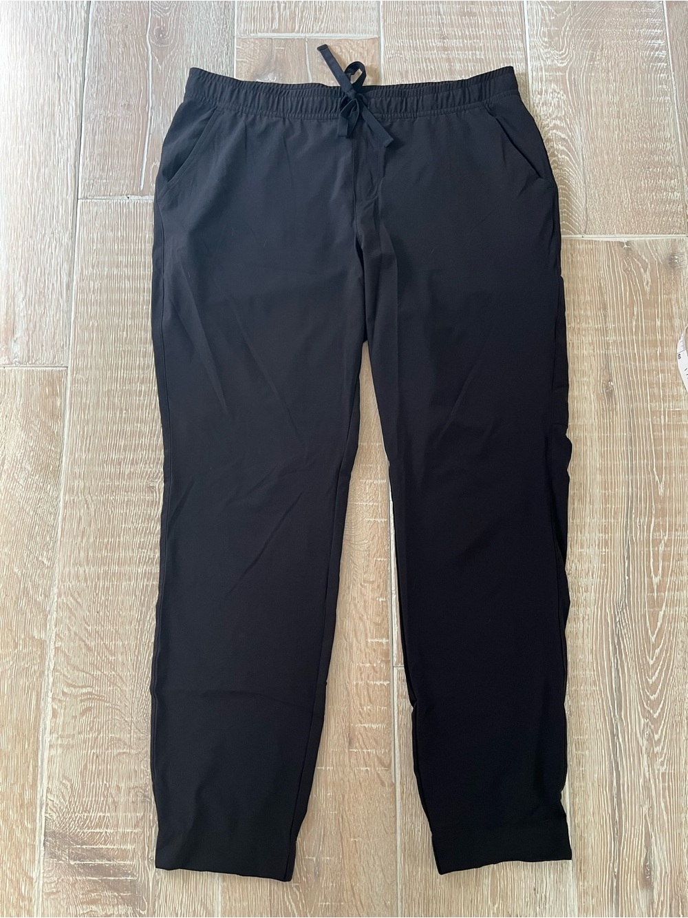 tentree Women’s Charcoal Grey Quick Dry Style Recycled Joggers